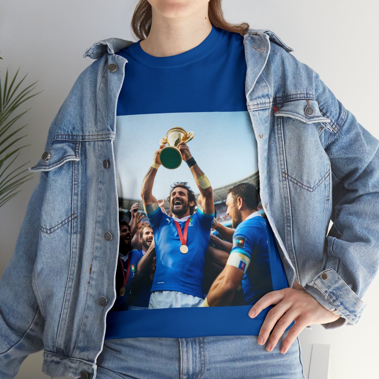 Italy Lifting the RWC - dark shirts